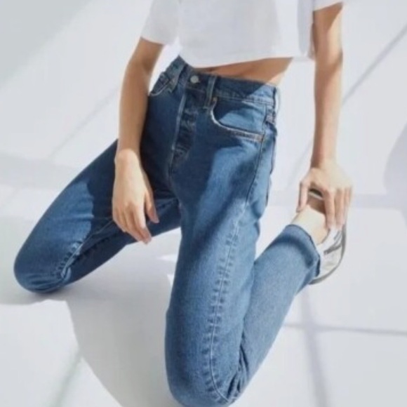 NWOT LEVIS 501s Skinny Jeans Raw Hem - Picture 8 of 10